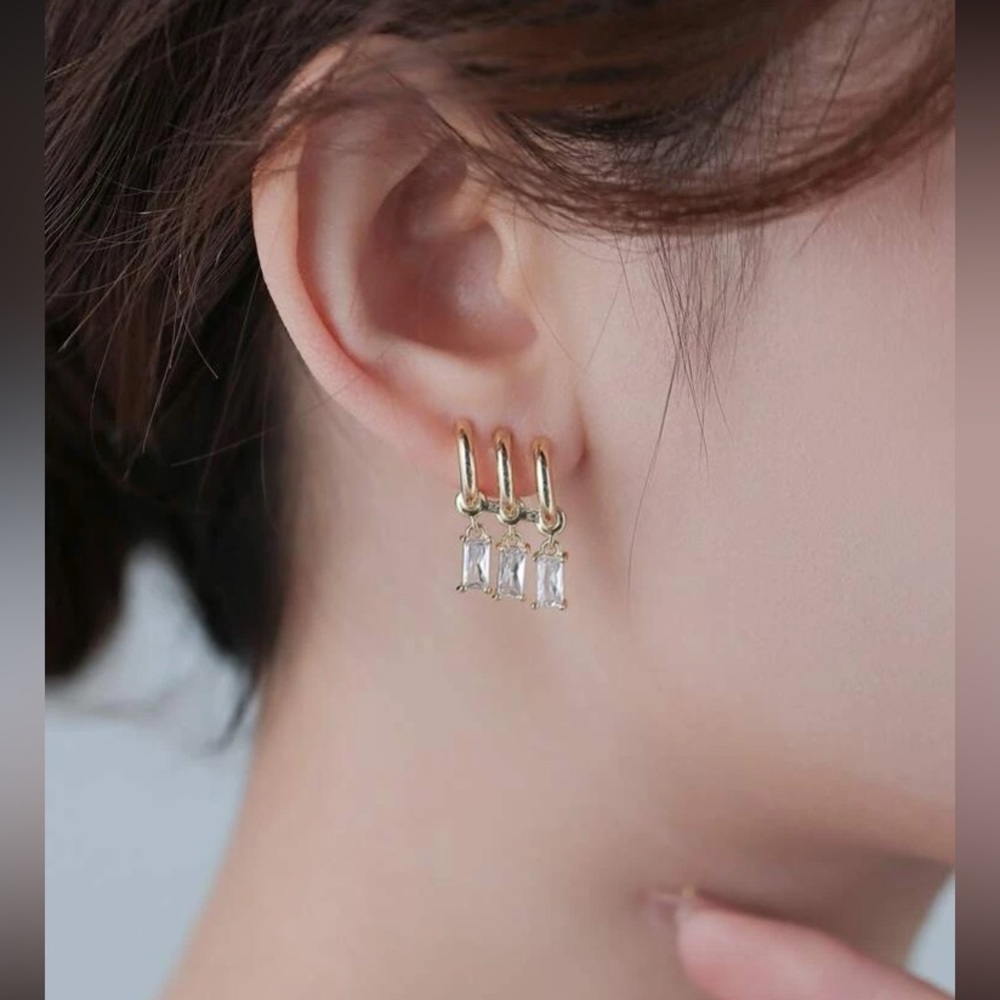 Beautiful Cubic Zirconia Decor Drop Earrings